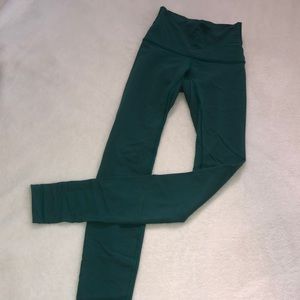 Turquoise lululemon leggings!